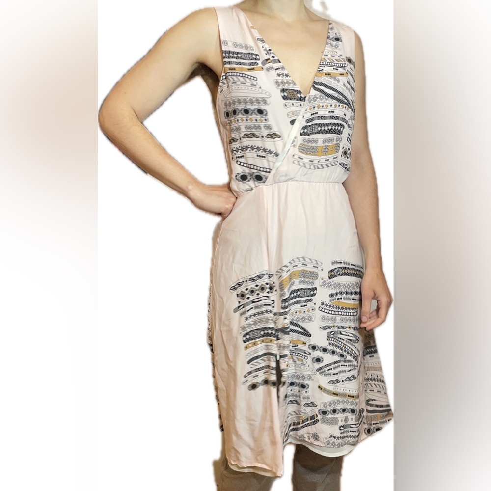 Elegant Cream/light pink jewelry-Patterned Midi Dress